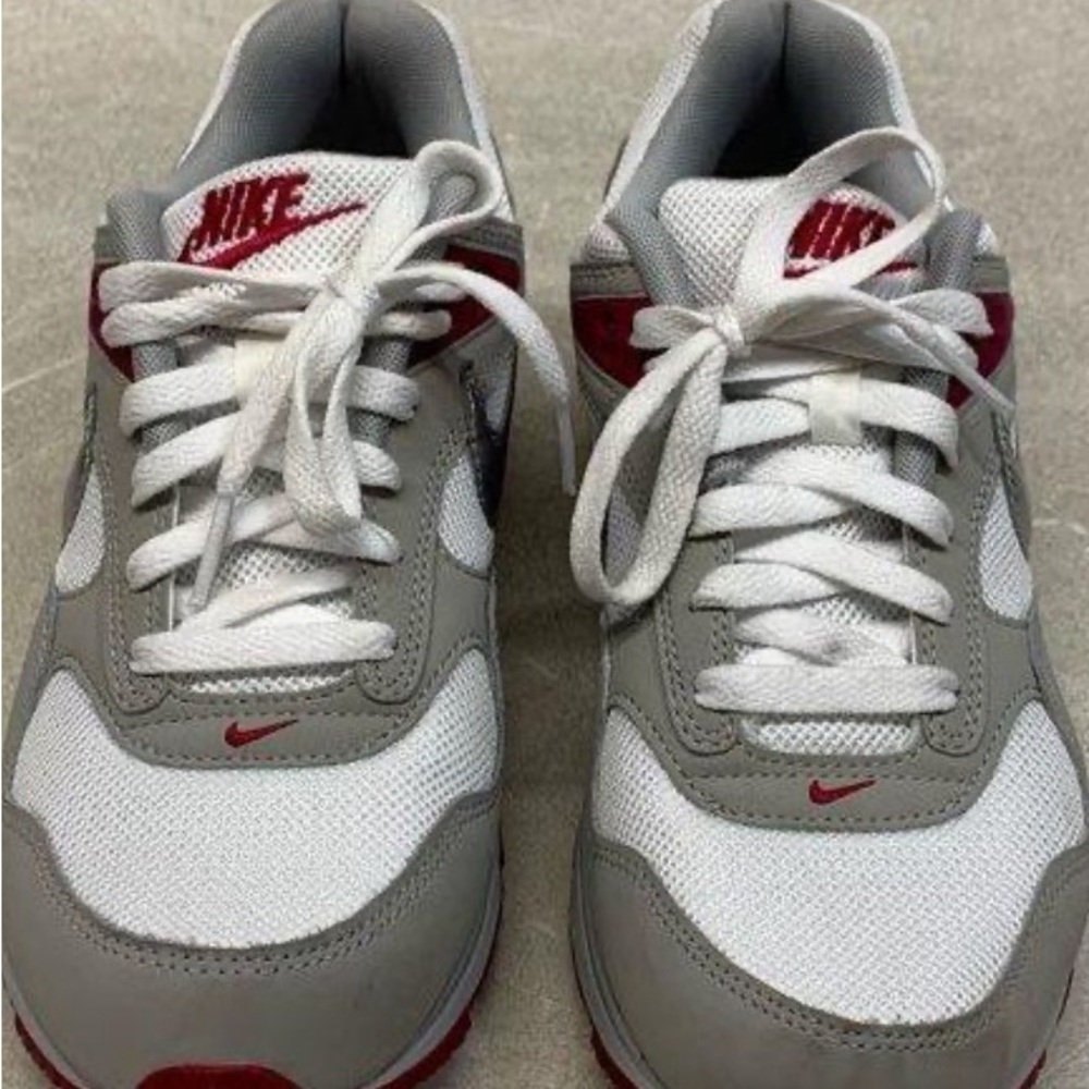 Nike Women's Athletic Shoes - White, Gray, Red